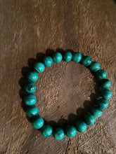 Load image into Gallery viewer, Malachite bead bracelet