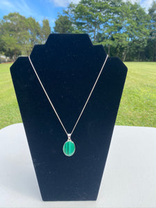 Malachite pendant set in sterling silver - necklace