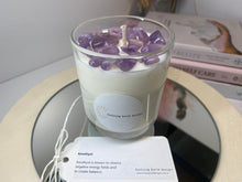 Load image into Gallery viewer, Medium Amethyst natural soy Candle - Medium size (180g)