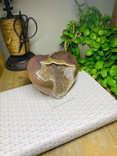 Load image into Gallery viewer, Natural Agate Geode heart with Quartz crystals inside