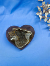 Load image into Gallery viewer, Natural Agate Geode heart with Quartz crystals inside