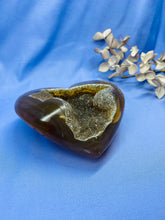 Load image into Gallery viewer, Natural Agate Geode heart with Quartz crystals inside