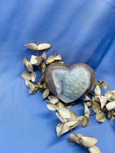 Load image into Gallery viewer, Natural Agate Geode heart with Quartz crystals inside