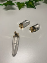 Load image into Gallery viewer, Natural Quartz crystal point pendant with Gold Electroplating