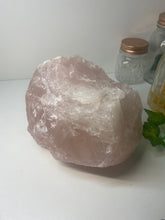 Load image into Gallery viewer, Natural Rose Quartz piece
