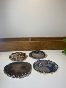 Set of 4 Natural polished Agate Slice drink coasters with Gold Electroplating around the edges 08