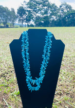 Load image into Gallery viewer, Turquoise chip bead necklace