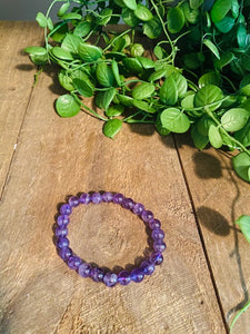 Warm purple amethyst bead bracelet