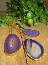 Load image into Gallery viewer, Purple Agate pendant with Gold Electroplating - necklace